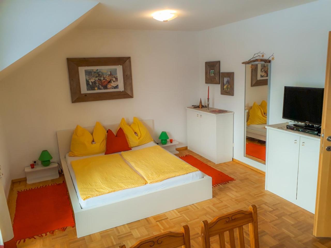 Ferienwohnung Nahe Fuschlsee, Hof Bei Salzburg Bagian luar foto